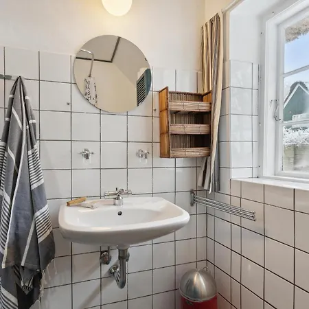 Dom wakacyjny Cozy In With Kitchen